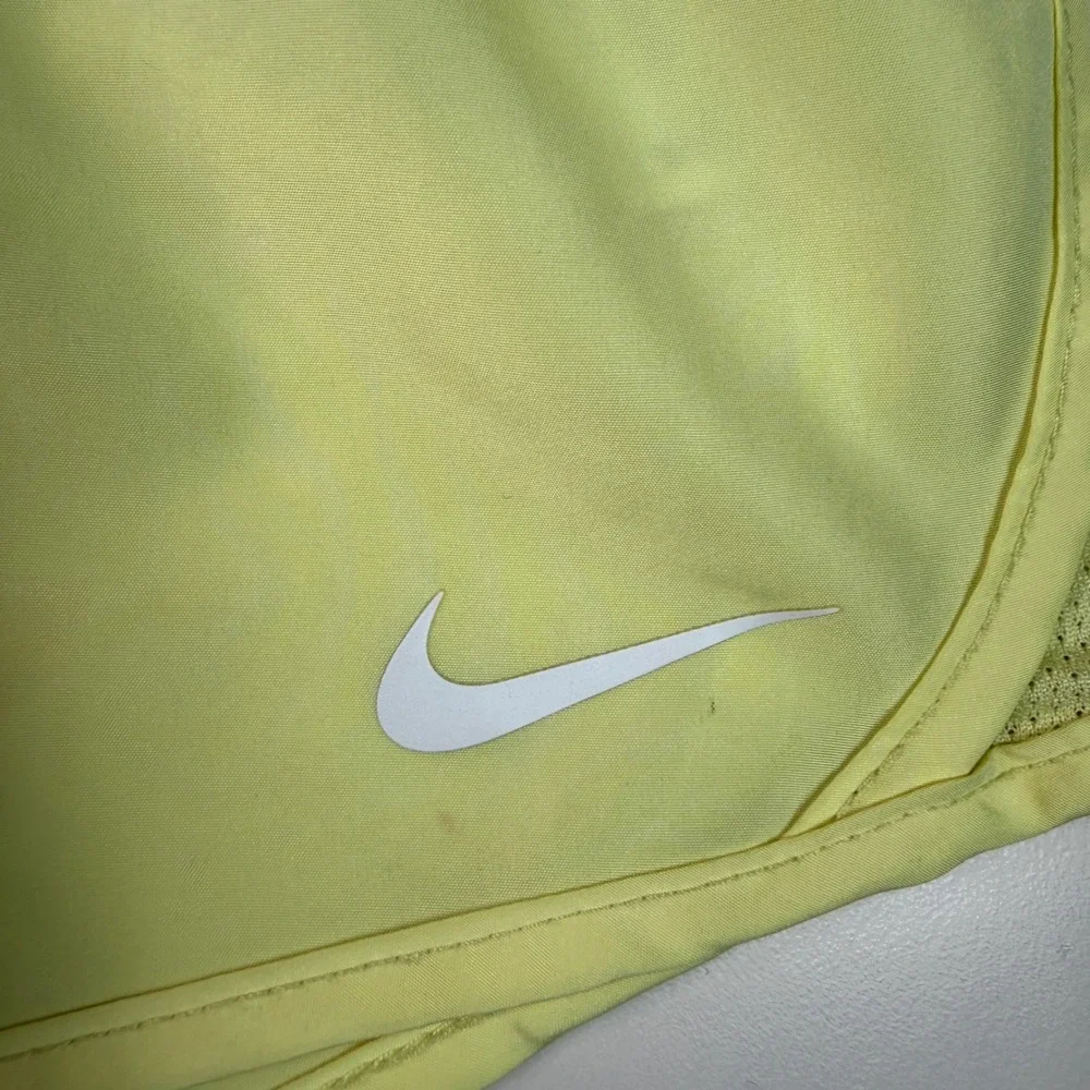 Nike‎ Girls Size 6 Tempo Running Shorts Yellow Mesh Dri Fit Athletic Sporty